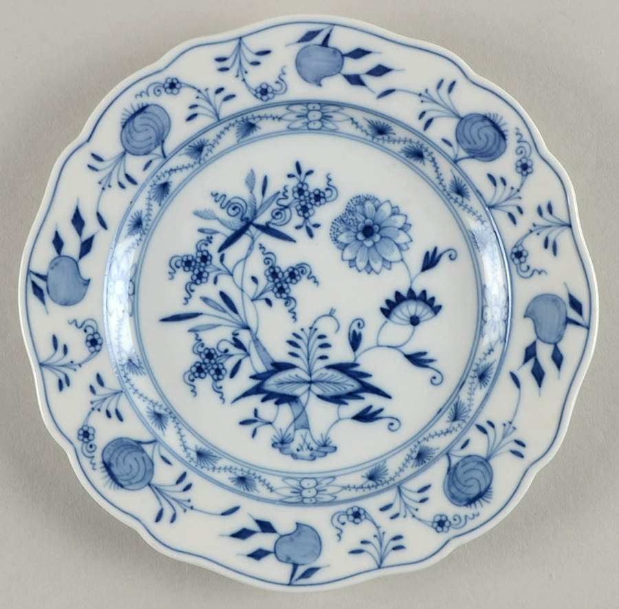 Blue Onion ("Sword" Backstamp) Bread & Butter Plate by Meissen (Germany)-1
