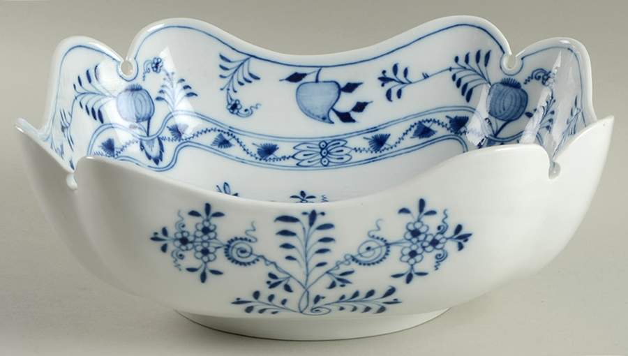 Blue Onion ("Sword" Backstamp) 10" Large Salad Serving Bowl by Meissen (Germany)-1