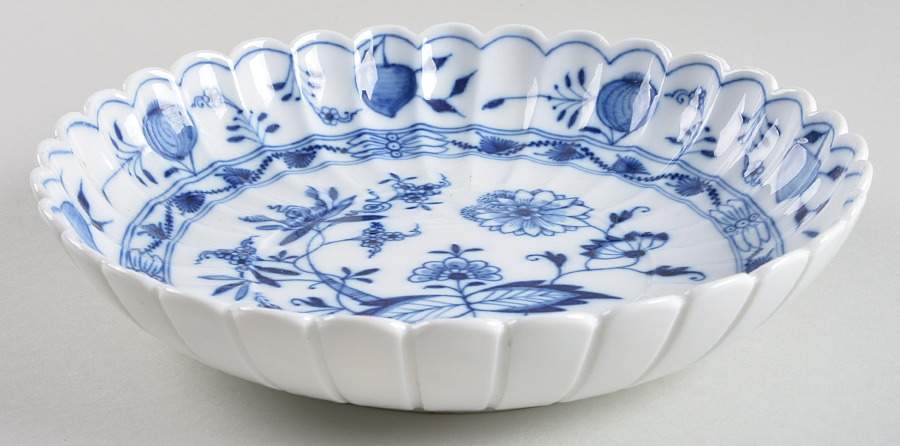 Blue Onion ("Sword" Backstamp) 8" Round Fluted Bowl by Meissen (Germany)-1