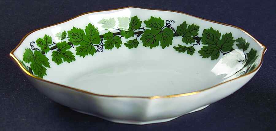 Full Green Vine (Scalloped, Gold Trim) Small Oval Tray by Meissen (Germany)-1