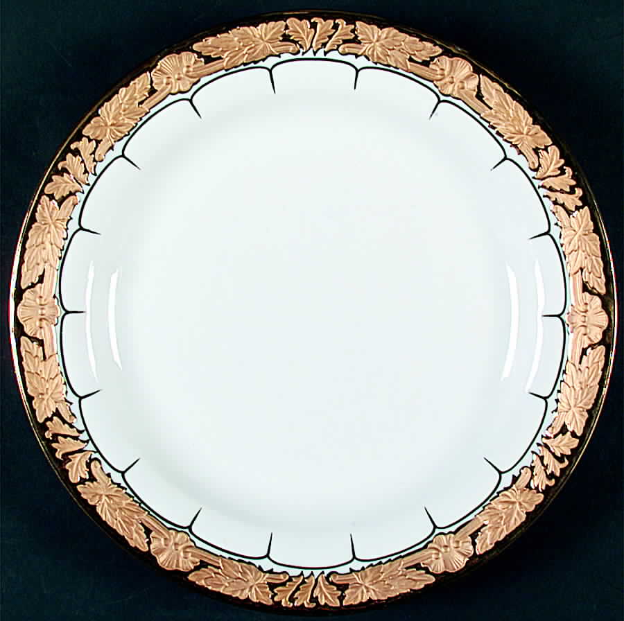 Gold Leaf (Germany) Dinner Plate by Meissen (Germany)-1