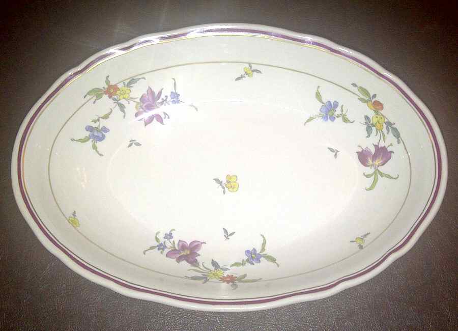 MSS10 9" Oval Vegetable Bowl by Meissen (Germany)-1