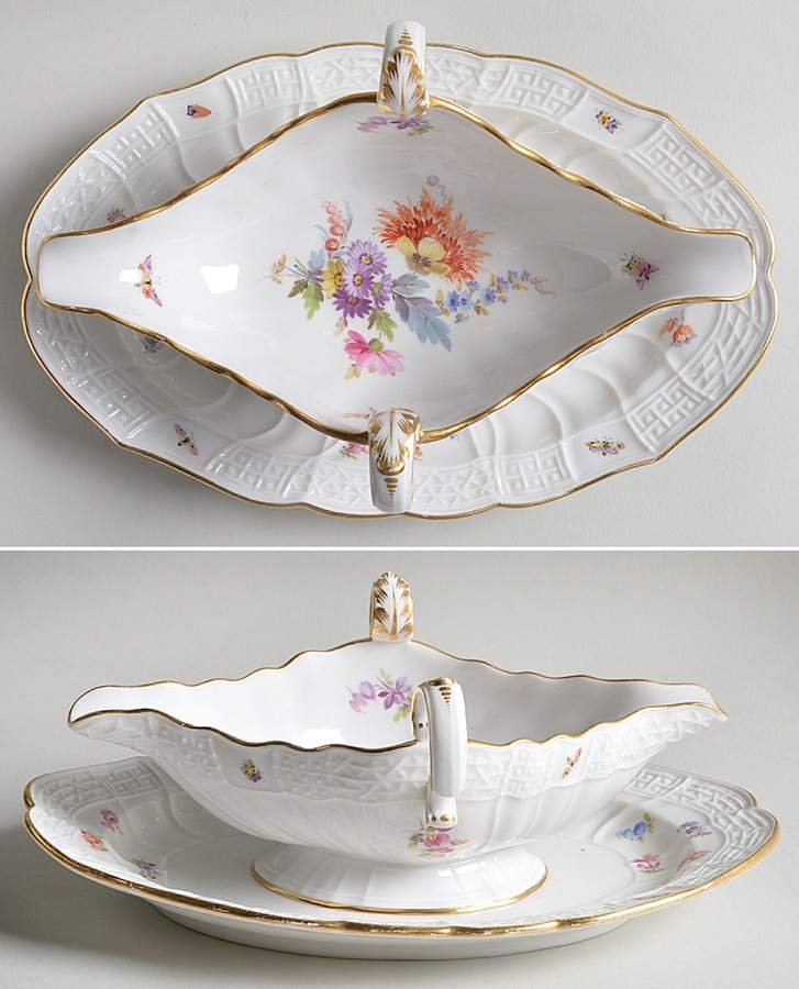 MSS13 Gravy Boat with Attached Underplate by Meissen (Germany)-1