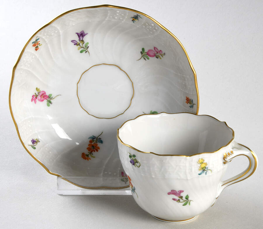 MSS13 Flat Demitasse Cup & Saucer Set by Meissen (Germany)-1