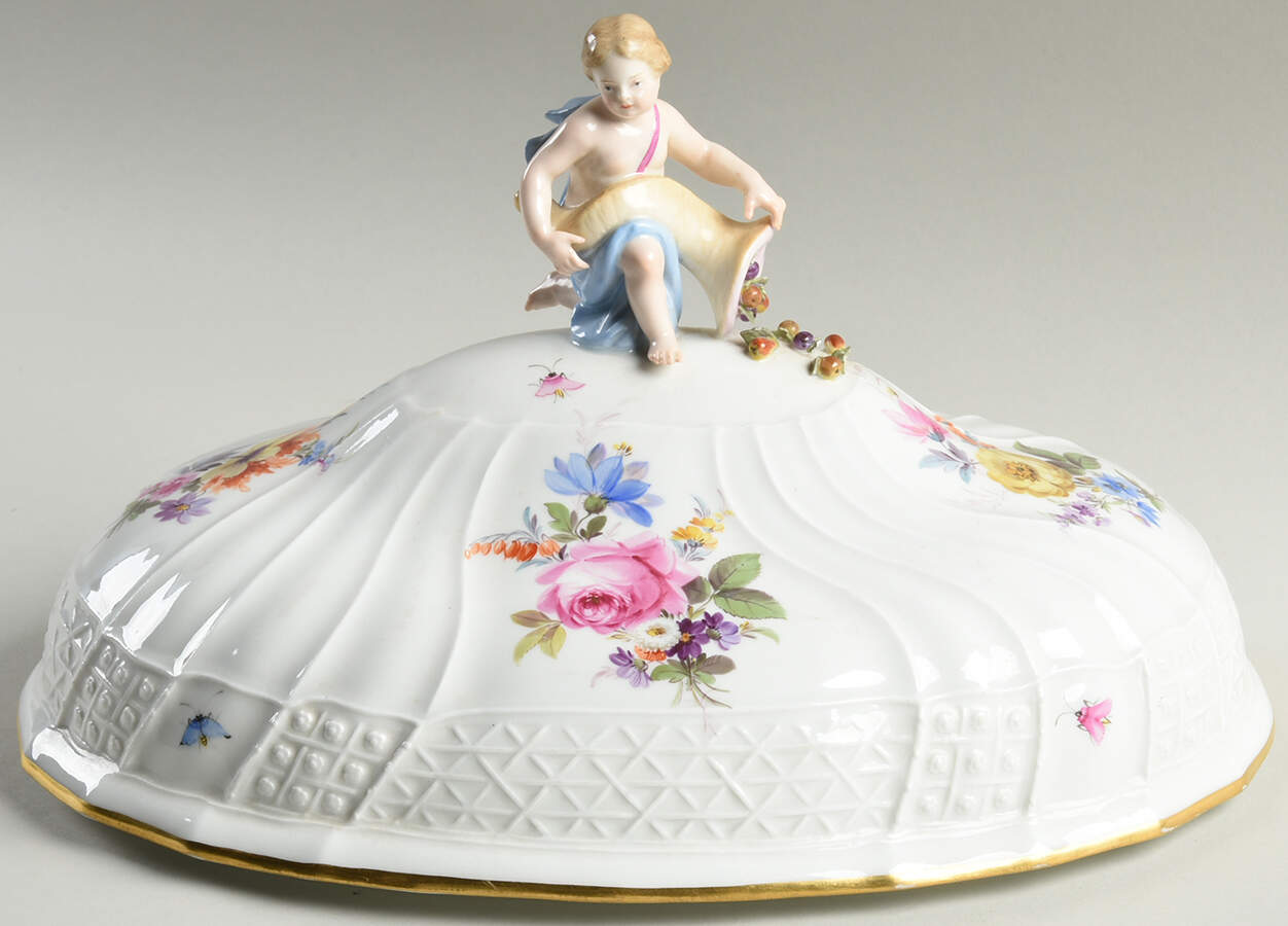MSS13 Lid for Oval Tureen by Meissen (Germany)-1
