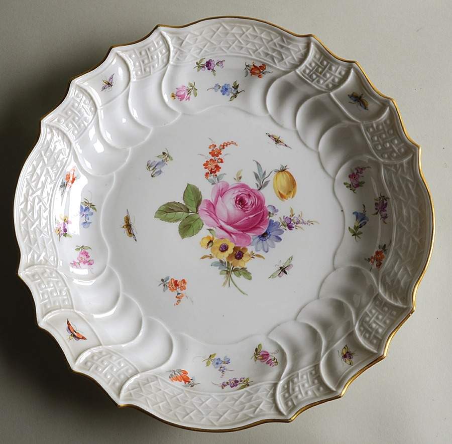MSS13 12" Deep Round Platter by Meissen (Germany)-1