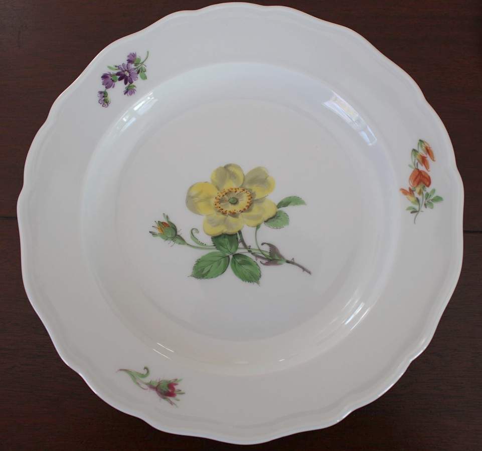 MSS7 Dinner Plate by Meissen (Germany)-1