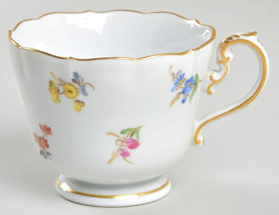 Scattered Flowers ("X" Backstamp) Footed Cup by Meissen (Germany)-1