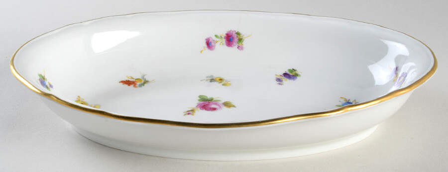 Scattered Flowers ("X" Backstamp) 10" Oval Vegetable Bowl by Meissen (Germany)-1