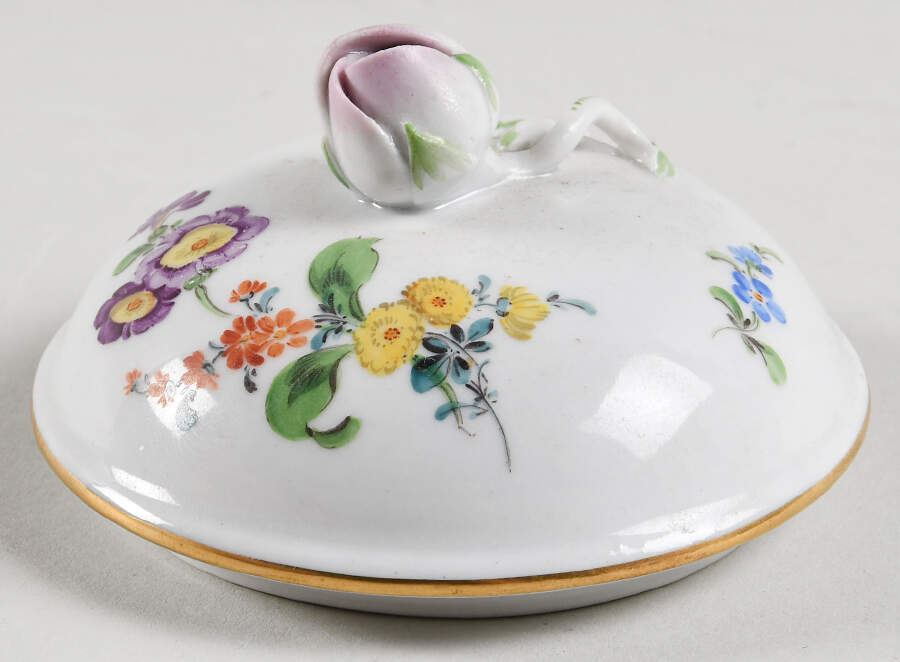 Scattered Flowers ("X" Backstamp) Lid for Mini Sugar Bowl by Meissen (Germany)-1