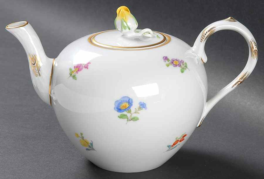 Scattered Flowers ("X" Backstamp) Mini Teapot & Lid by Meissen (Germany)-1