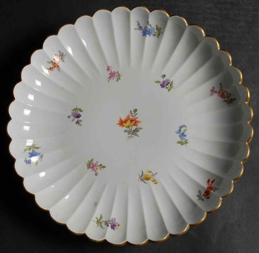 Scattered Flowers ("X" Backstamp) Cake Plate by Meissen (Germany)-1