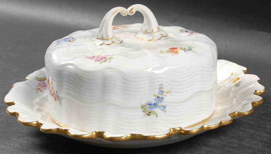Scattered Flowers ("X" Backstamp) Round Covered Butter by Meissen (Germany)-1