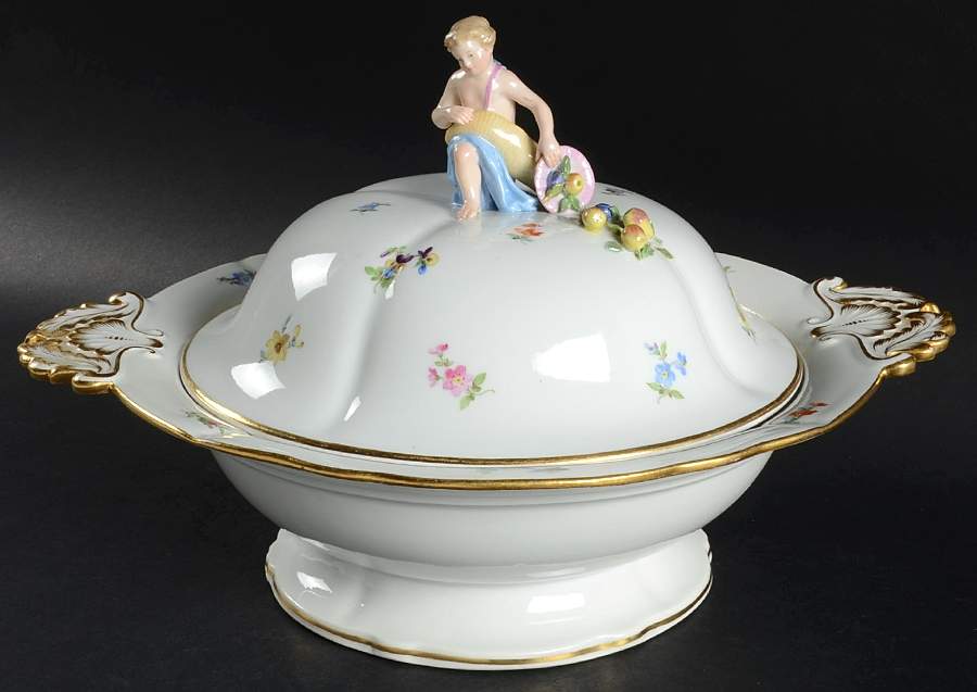 Scattered Flowers ("X" Backstamp) Round Covered Vegetable by Meissen (Germany)-1