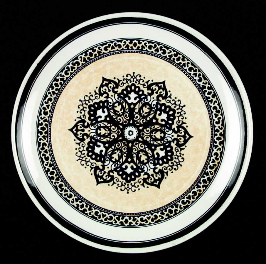 Mantilla Dinner Plate by Mount Clemens-1