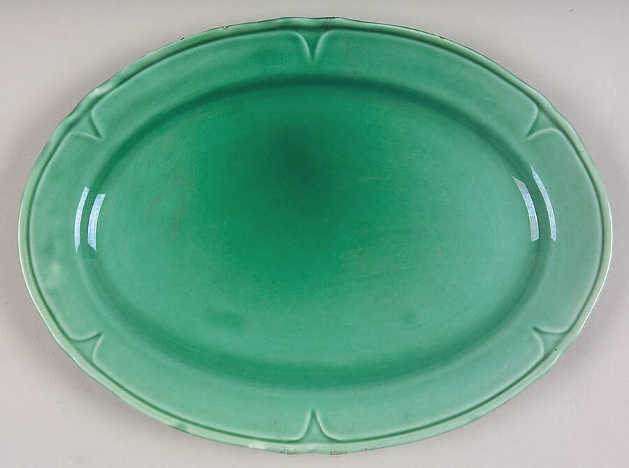 Petal Green 11" Oval Serving Platter by Mount Clemens-1