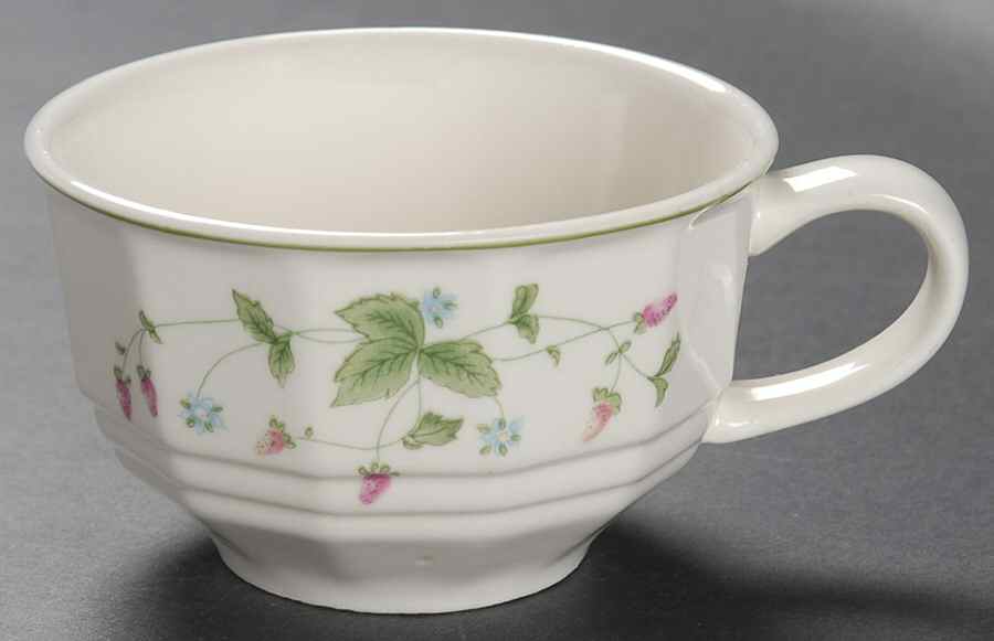 Wild Berry Flat Cup by Mount Clemens-1