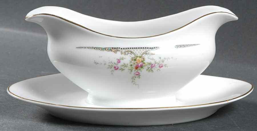 Albany Gravy Boat with Attached Underplate by Paul Muller-1