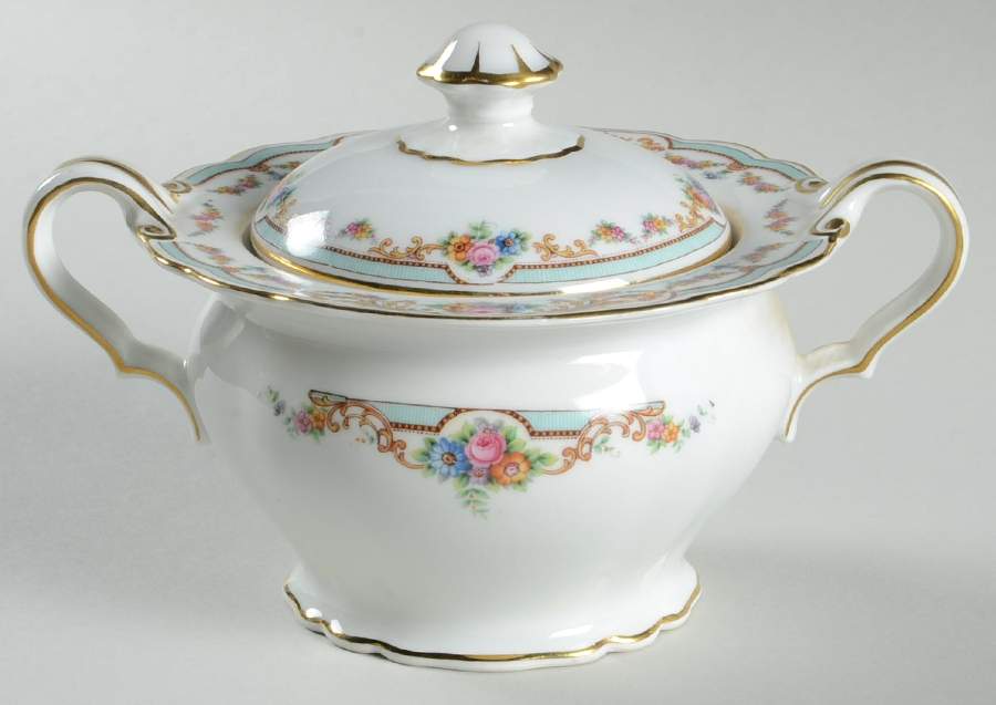 The Angus Sugar Bowl & Lid by Paul Muller-1