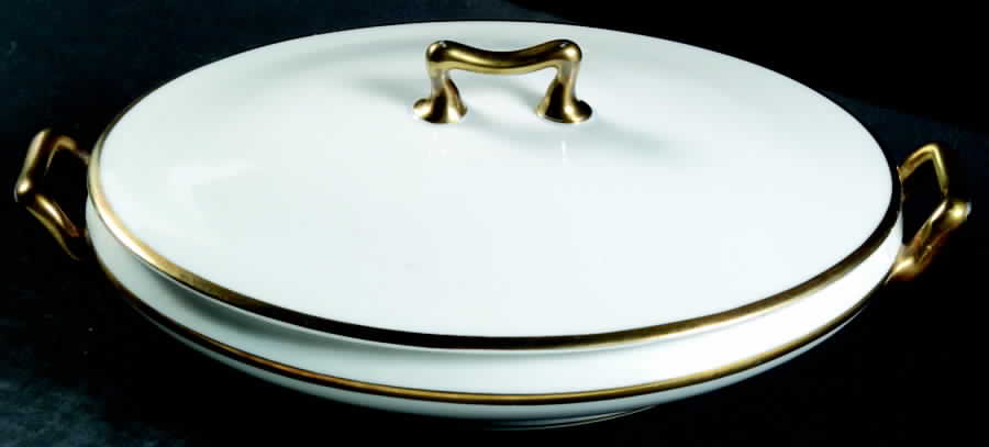 Baronial, The Oval Covered Vegetable by Paul Muller-1