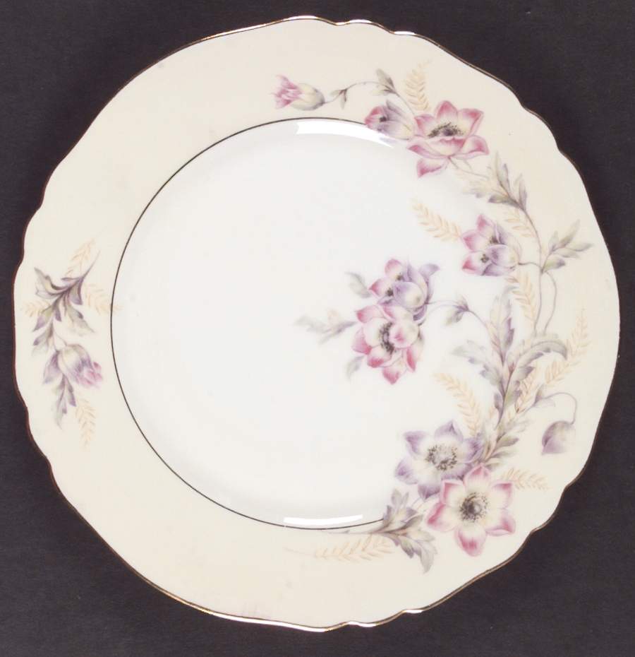 The Belmont Dinner Plate by Paul Muller-1