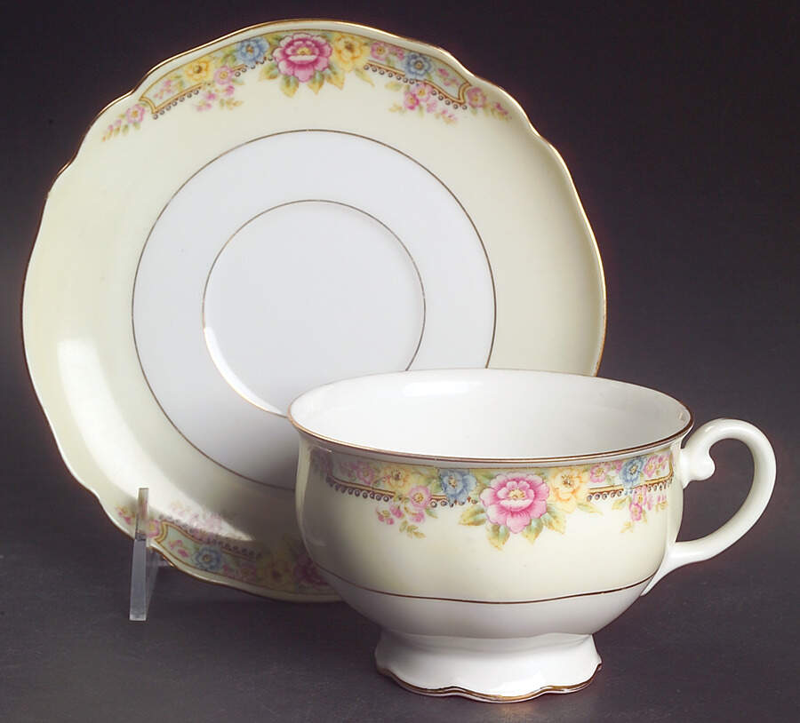 The Camden Traditional Footed Cup & Saucer Set by Paul Muller-1