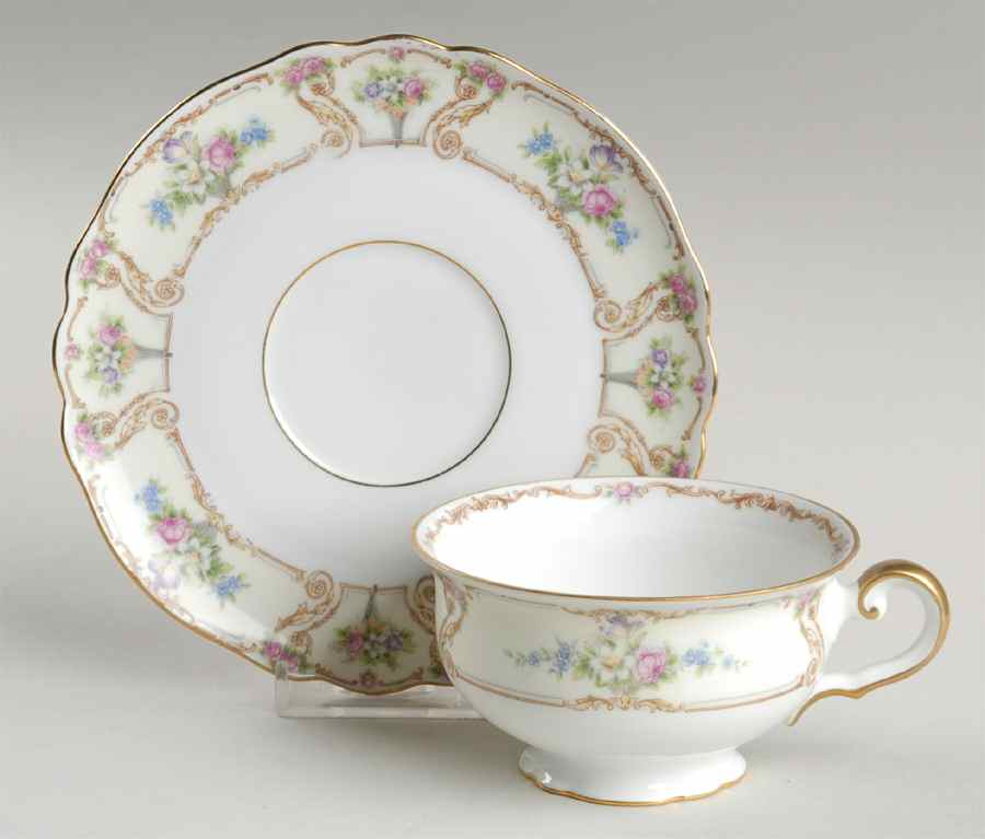 The Empress Footed Cup & Saucer Set by Paul Muller-1