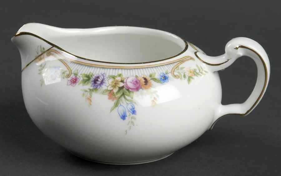 The Kenmore Creamer by Paul Muller-1