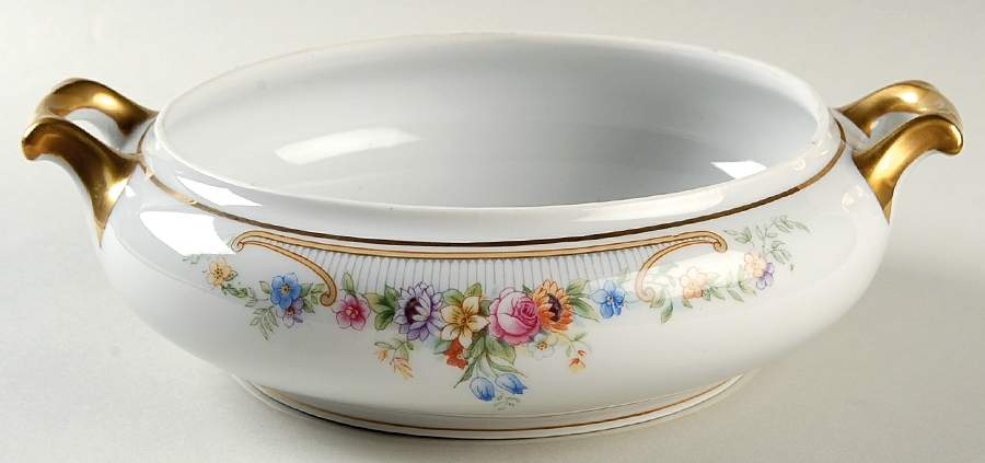 The Kenmore Round Vegetable No Lid by Paul Muller-1