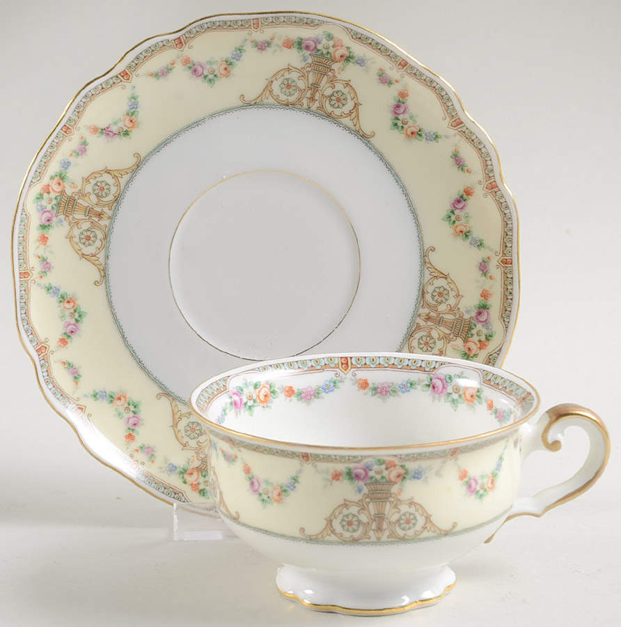 Lakewood Footed Cup & Saucer Set by Paul Muller-1