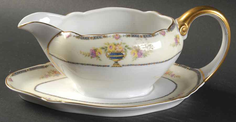 Locarno Gravy Boat with Attached Underplate by Paul Muller-1