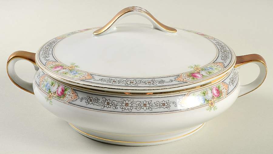 Melba Round Covered Vegetable by Paul Muller-1