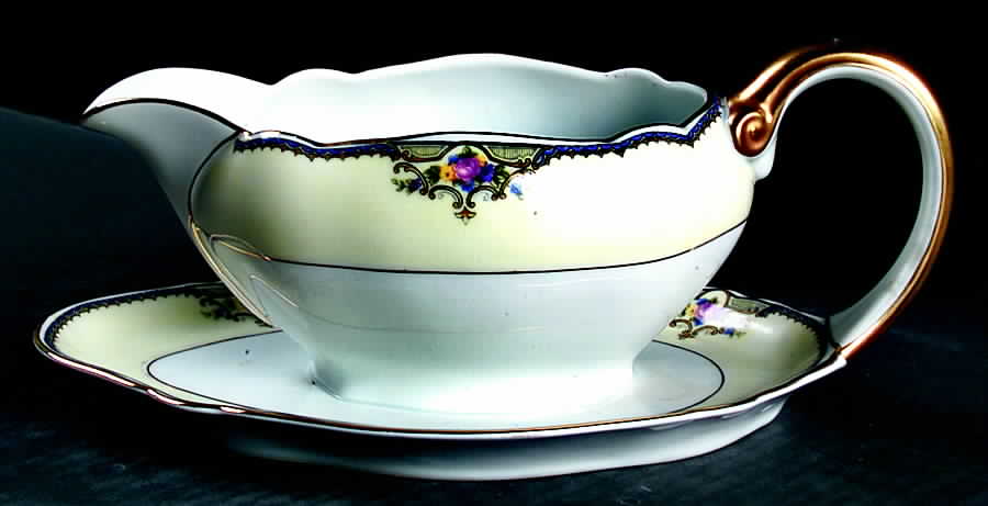 The Minto (Rim) Gravy Boat with Attached Underplate by Paul Muller-1