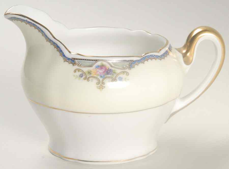 The Minto (Rim) Creamer by Paul Muller-1