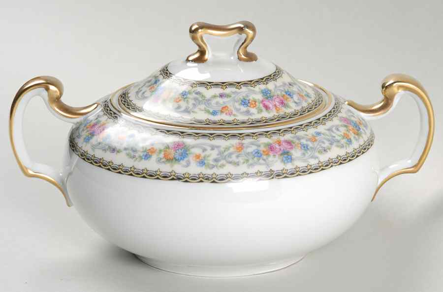 MUE16 Sugar Bowl & Lid by Paul Muller-1