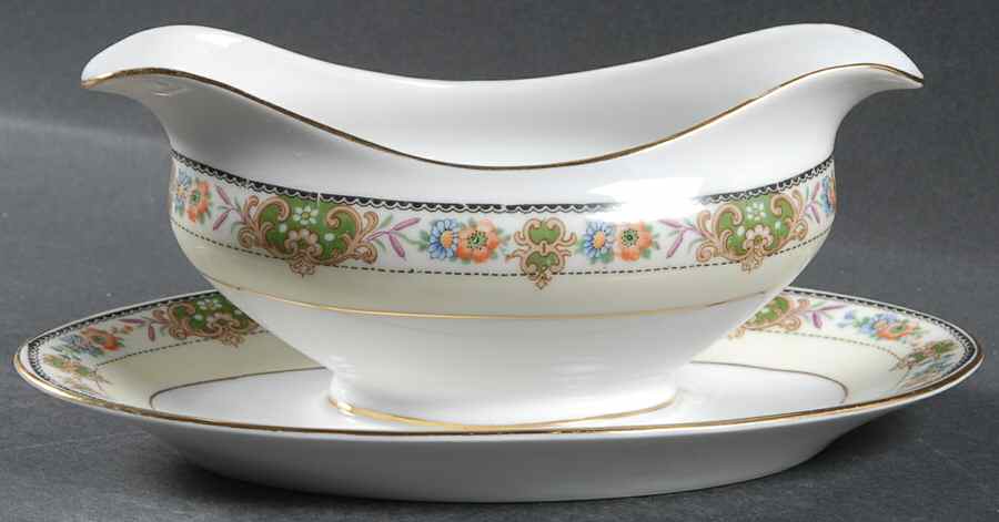 MUE26 Gravy Boat with Attached Underplate by Paul Muller-1