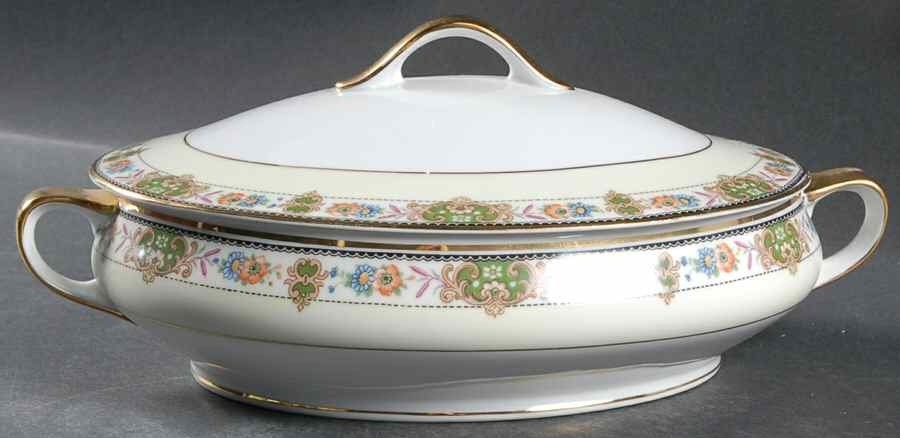 MUE26 Oval Covered Vegetable by Paul Muller-1