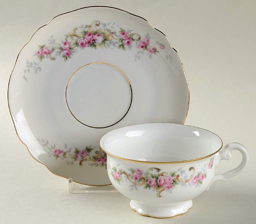 MUE3 Footed Cup & Saucer Set by Paul Muller-1