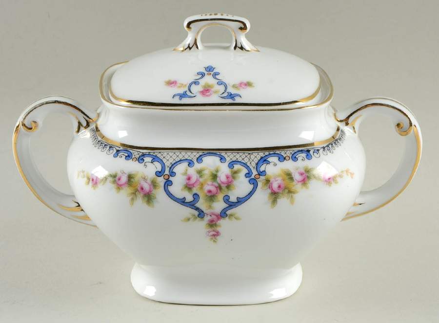 MUE35 Sugar Bowl & Lid by Paul Muller-1