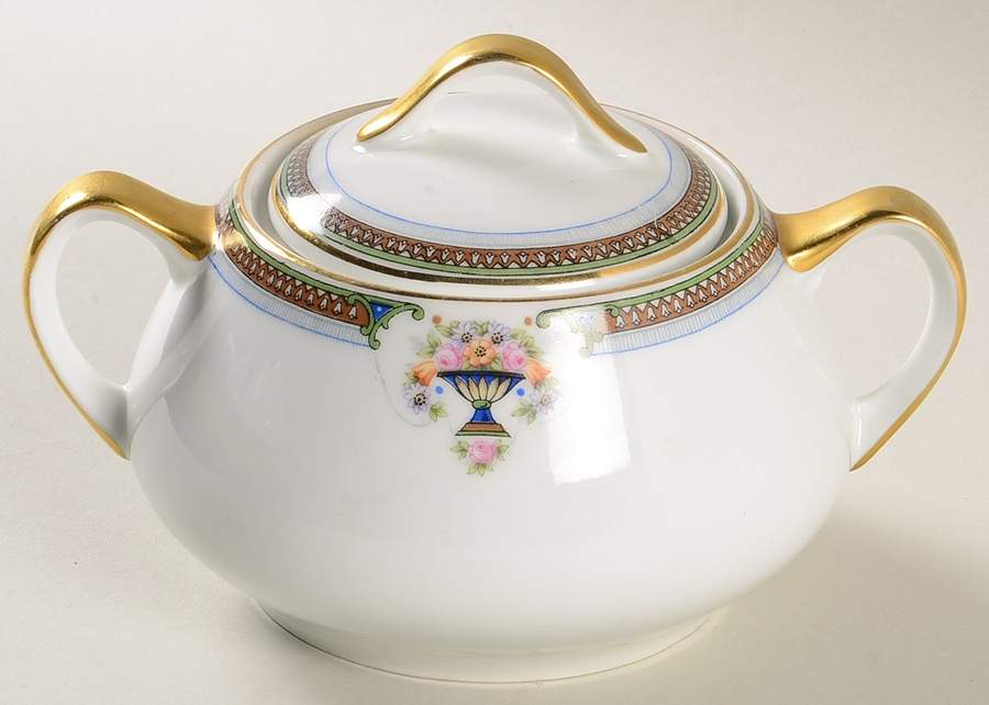 MUE40 Sugar Bowl & Lid by Paul Muller-1