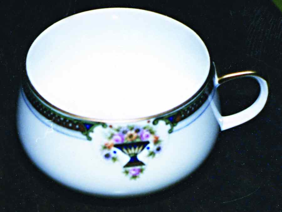 MUE40 Flat Cup by Paul Muller-1