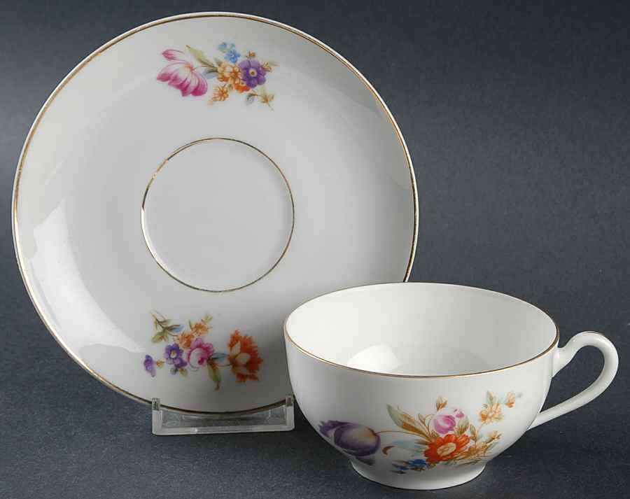MUE7 Flat Cup & Saucer Set by Paul Muller-1