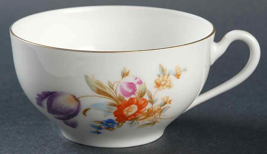 MUE7 Flat Cup by Paul Muller-1