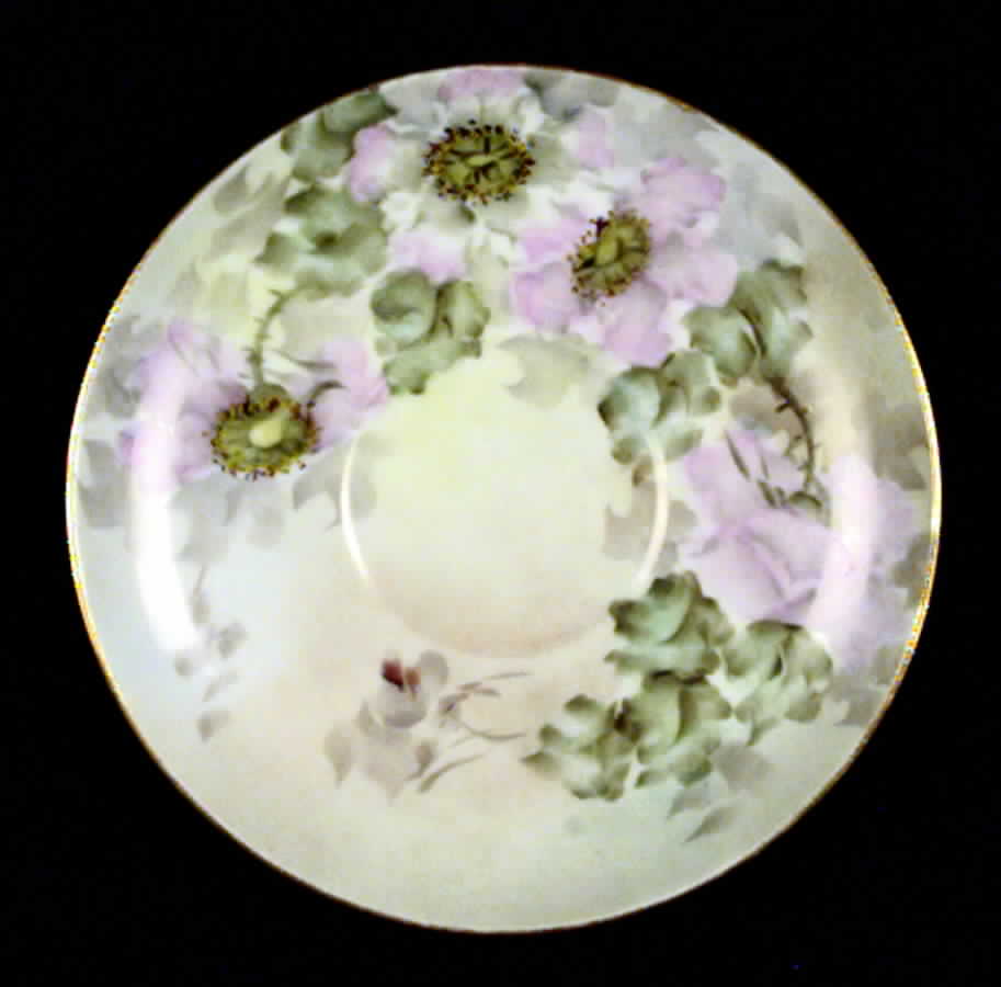 MUE8 Saucer by Paul Muller-1