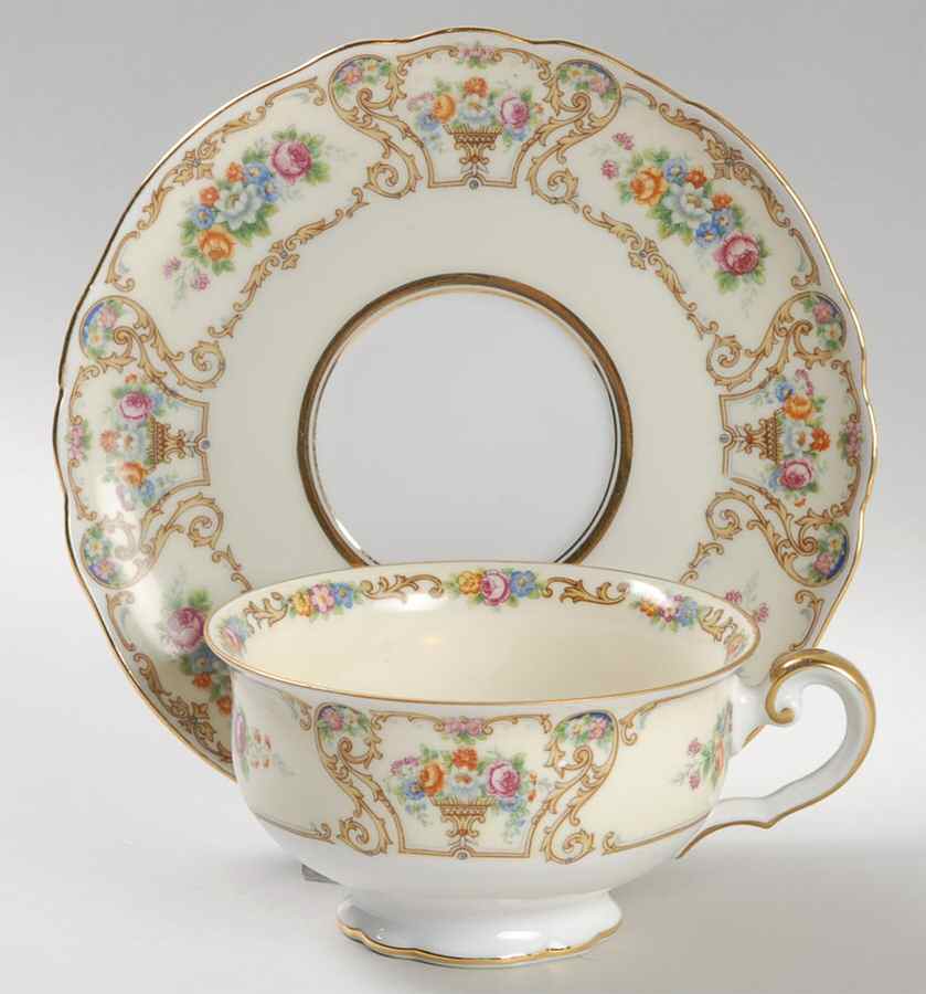The Newport Footed Cup & Saucer Set by Paul Muller-1