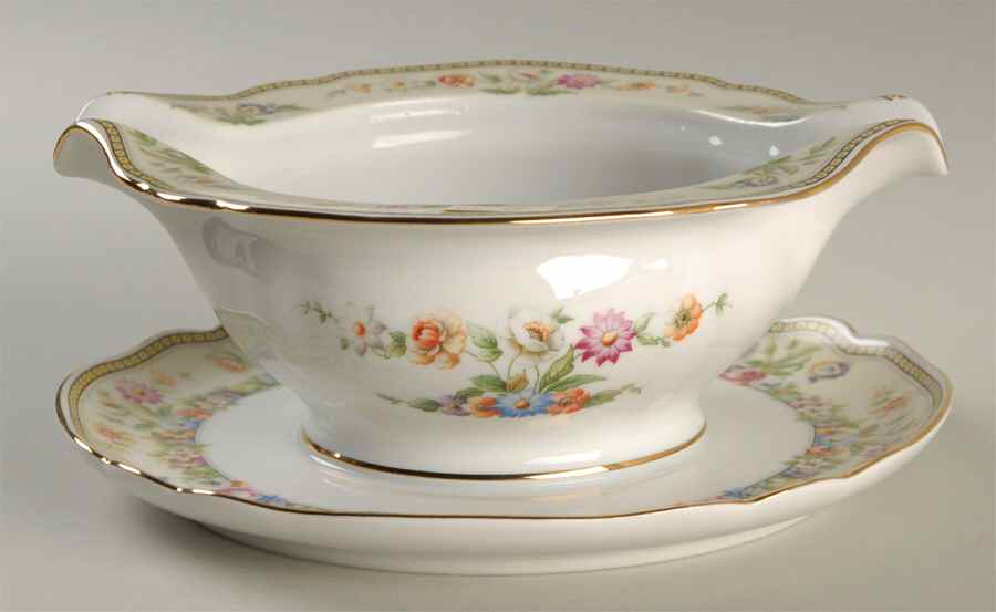 The Norfolk Gravy Boat with Attached Underplate by Paul Muller-1