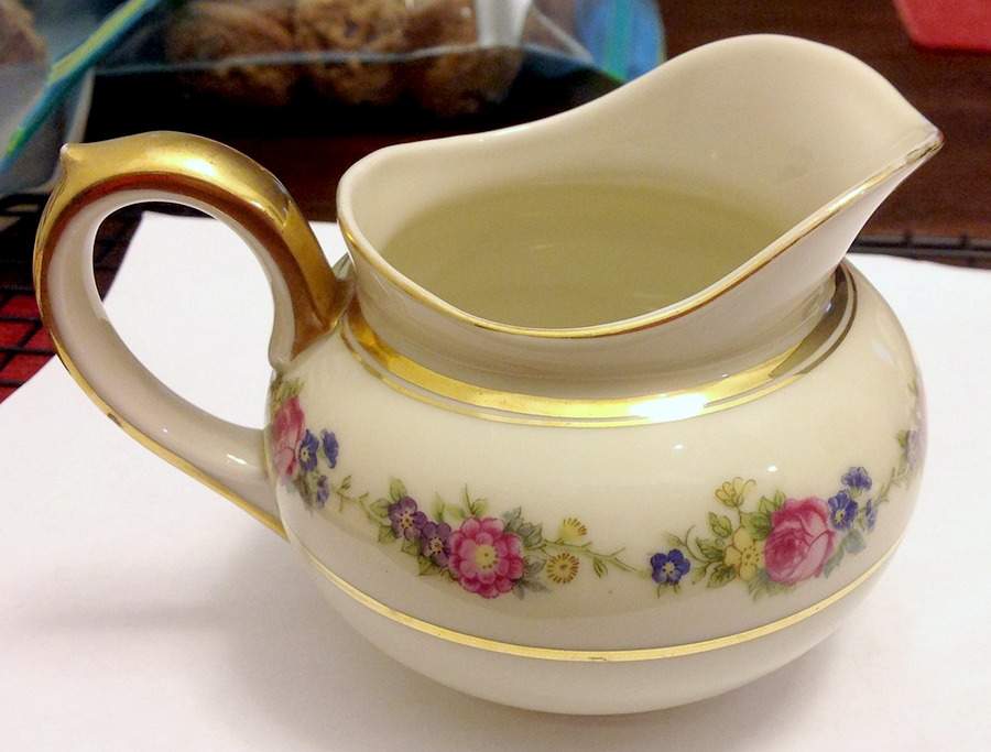Royal York Creamer by Paul Muller-1