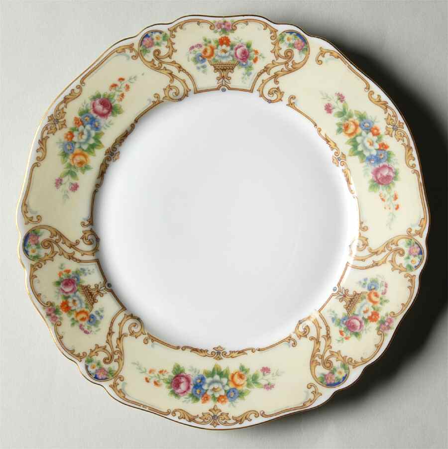 The Stirling Dessert/Pie Plate by Paul Muller-1