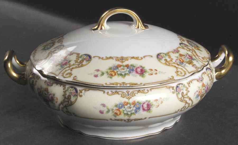 The Stirling Round Covered Vegetable by Paul Muller-1