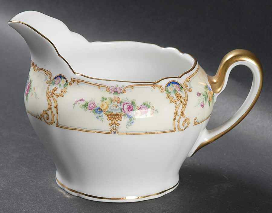 The Stirling Creamer by Paul Muller-1
